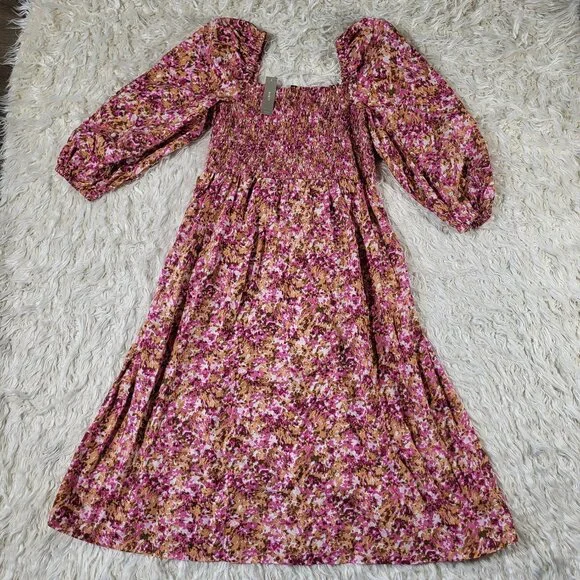 J. Crew Smocked puff-sleeve dress in faded floral - size Large - Picture 2 of 12